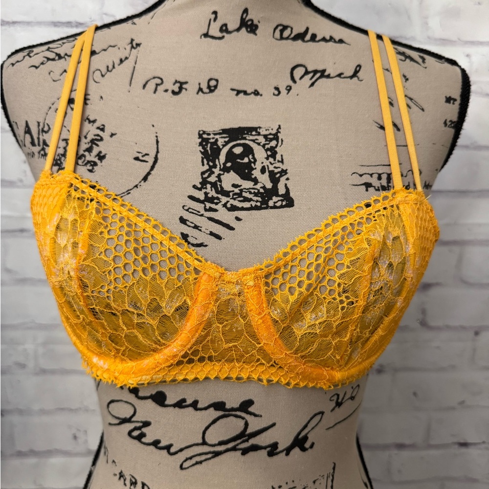 Adore Me 36A Evah Unlined Balconette Orange Fishnet Lace Padded‎ Sexy Underwire